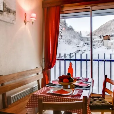 Апартаменты Pour 4 Personnes A Avec Parking - Fr-1-403-30